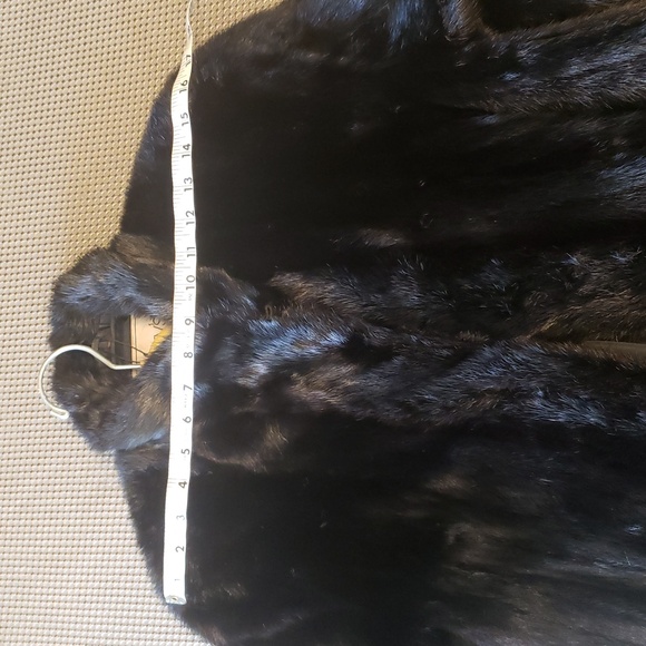 Embry's small long black mink coat - Picture 12 of 15